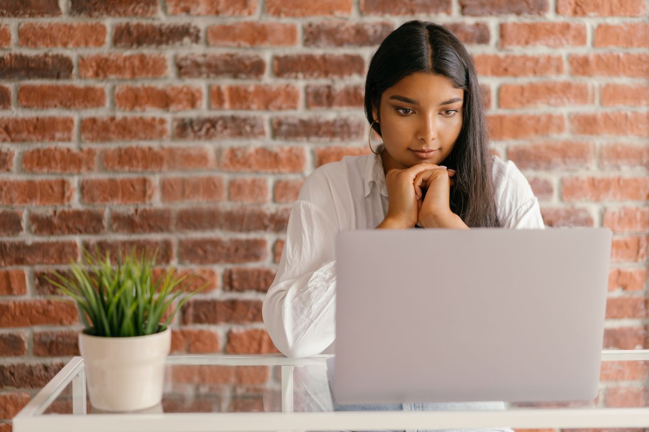 Online social worker training